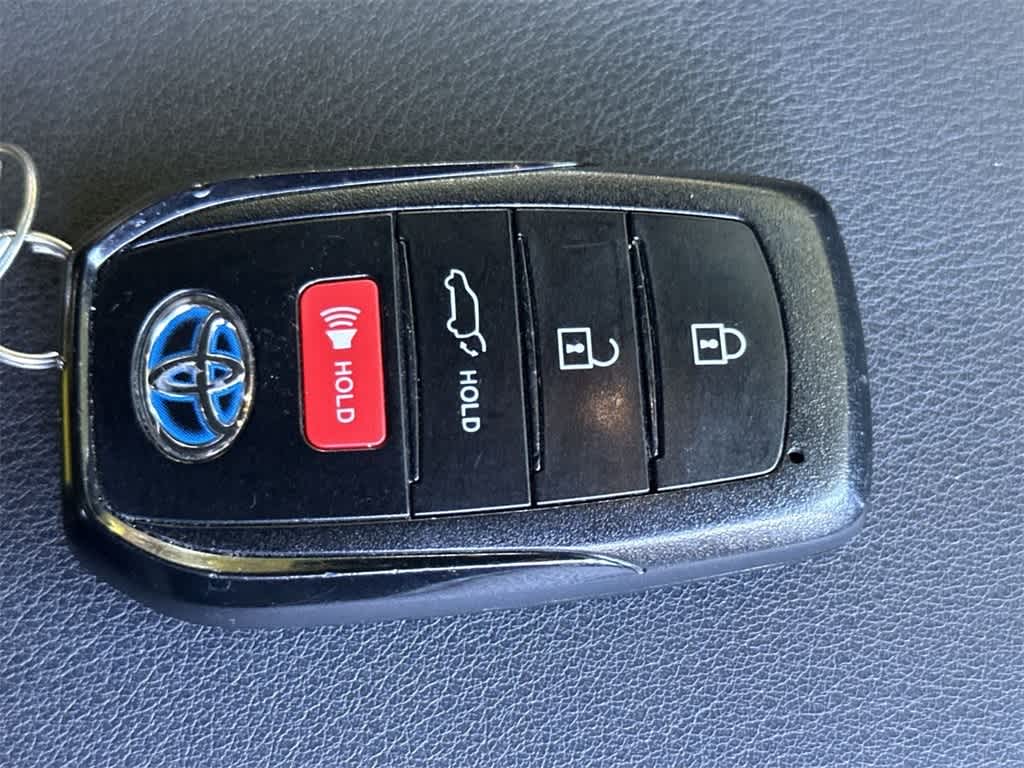 Thumbnail: 2022 Toyota Venza - 28