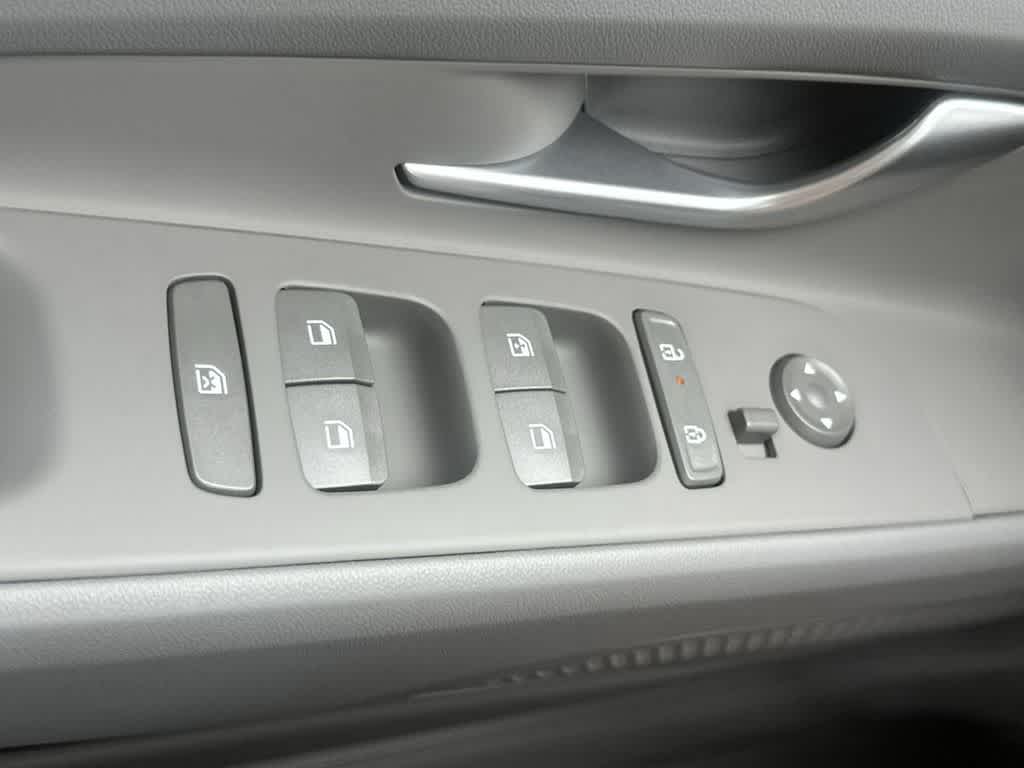 Thumbnail: 2026 Hyundai Elantra - 20