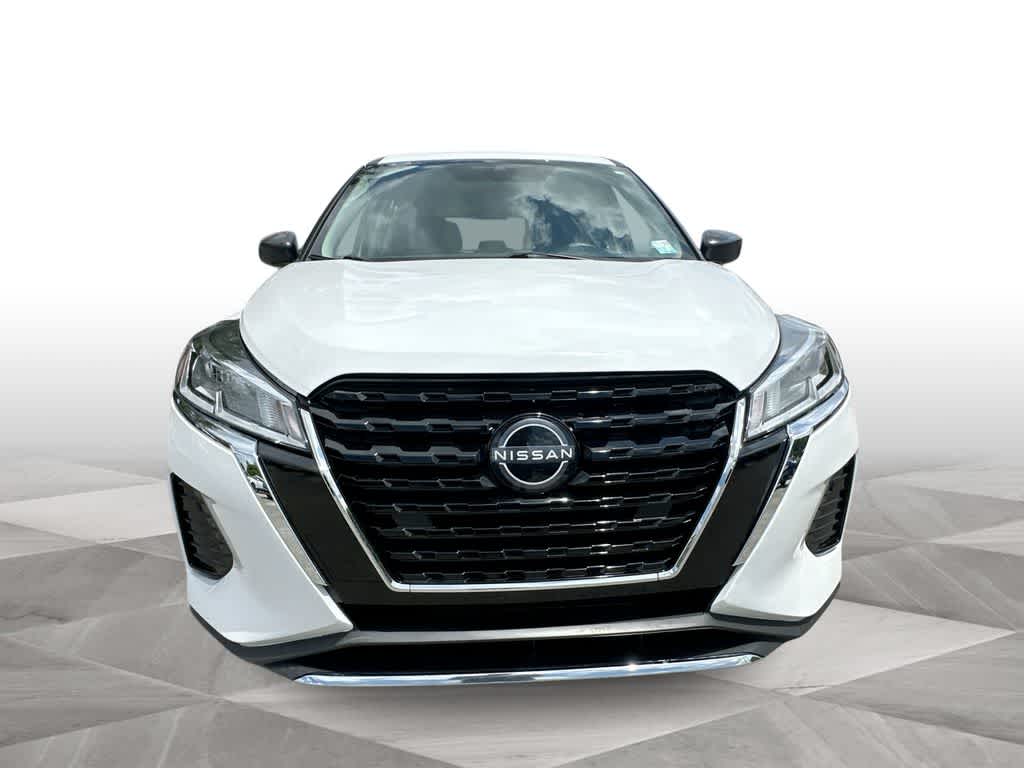 Thumbnail: 2024 Nissan Kicks - 3