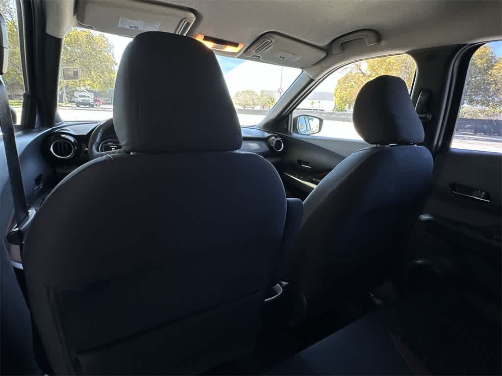 Thumbnail: 2018 Nissan Kicks - 23