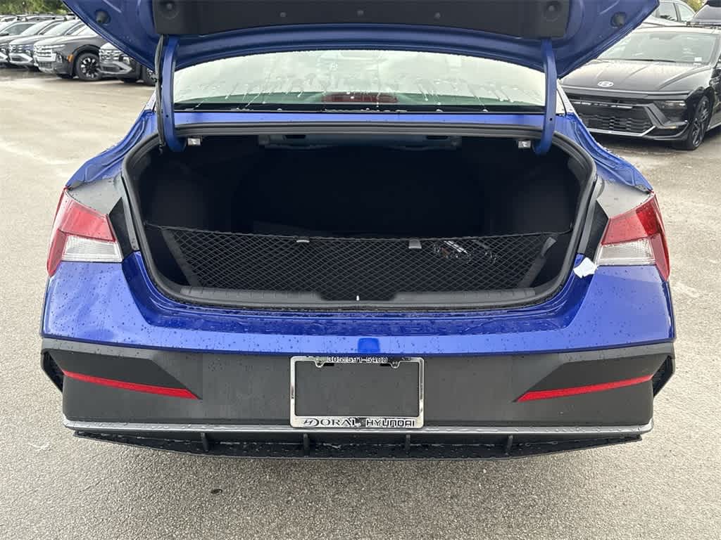 Thumbnail: 2025 Hyundai Elantra - 25