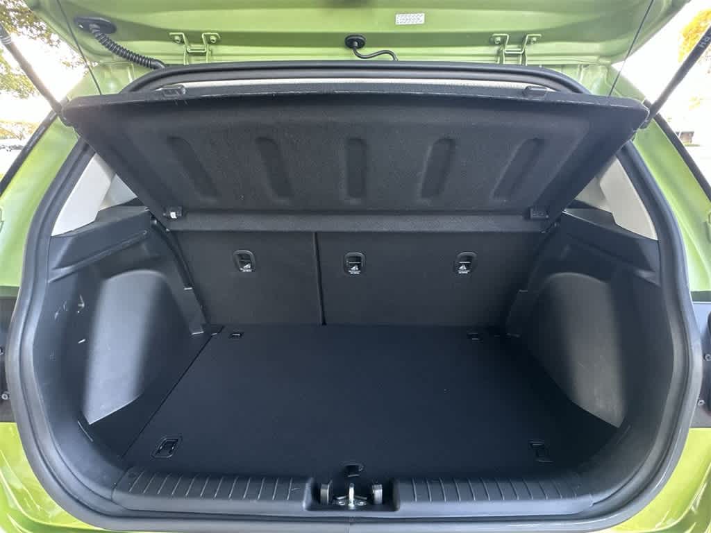 Thumbnail: 2023 Hyundai Venue - 25