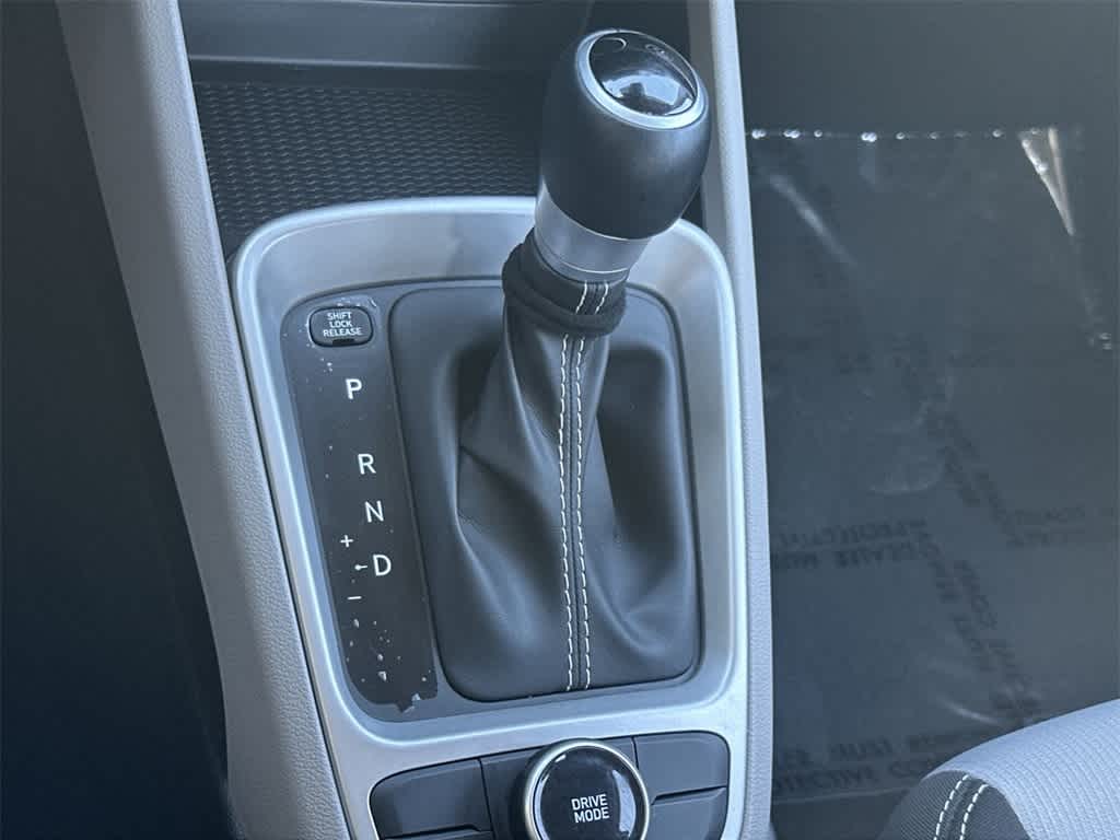 Thumbnail: 2025 Hyundai Venue - 21