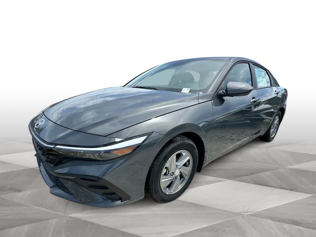 Thumbnail: 2026 Hyundai Elantra - 4