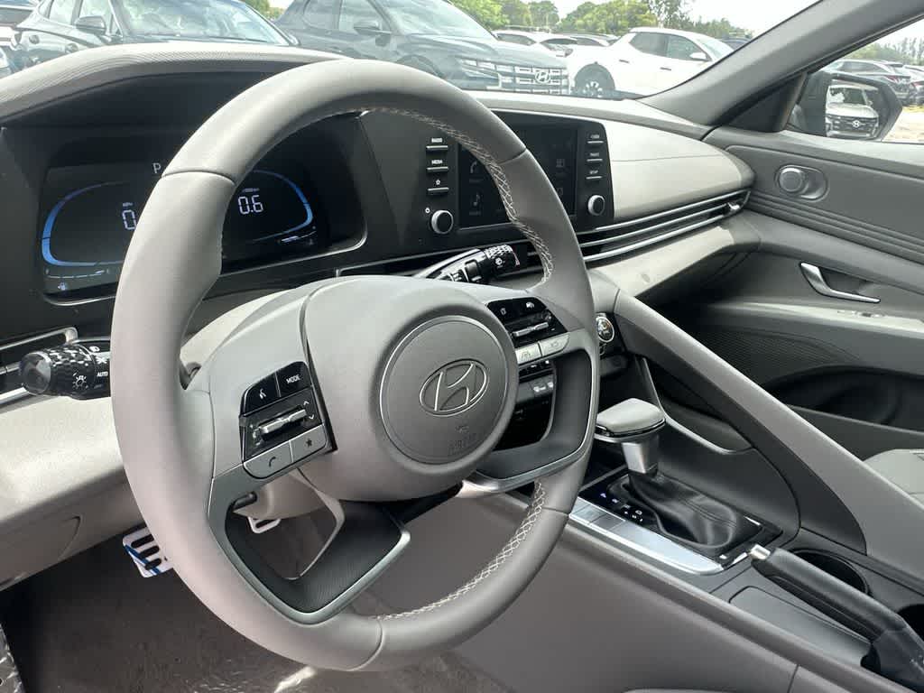 Thumbnail: 2026 Hyundai Elantra - 16