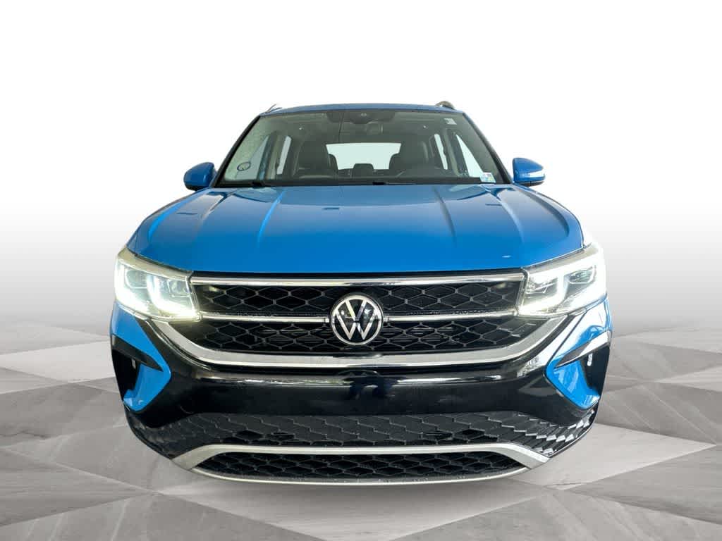 Thumbnail: 2022 Volkswagen Taos - 3