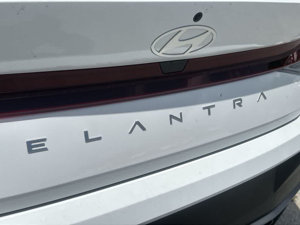 Thumbnail: 2026 Hyundai Elantra - 10