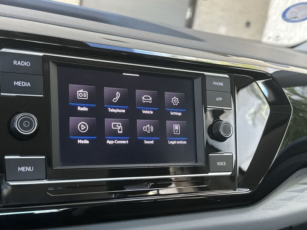 Thumbnail: 2024 Volkswagen Taos - 18