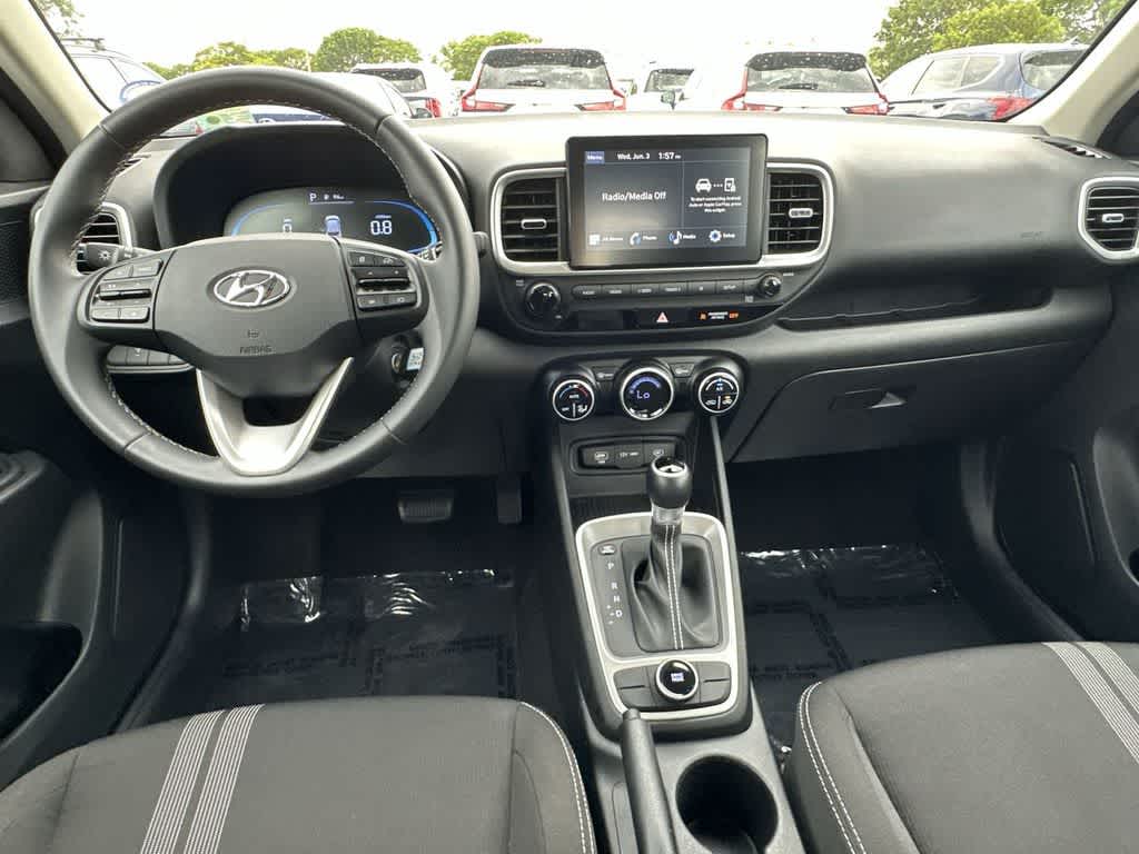 Thumbnail: 2023 Hyundai Venue - 17