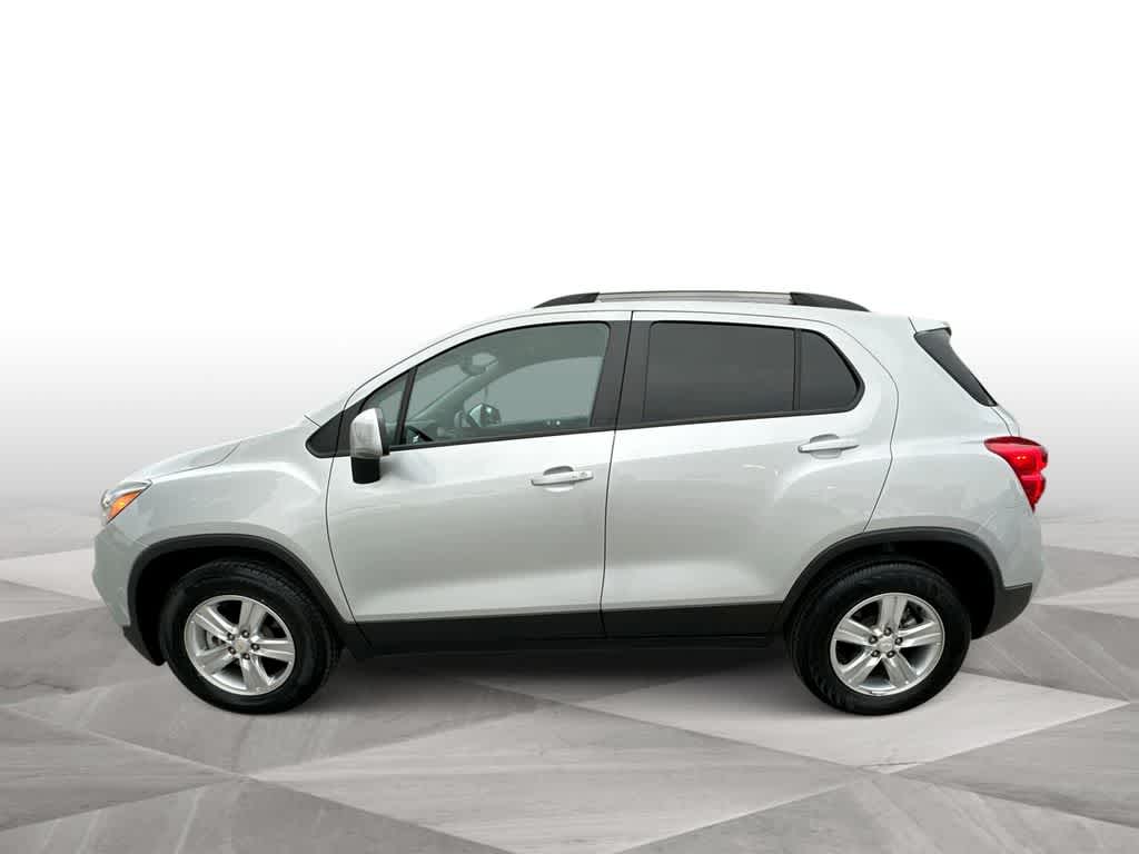 Thumbnail: 2022 Chevrolet Trax - 5