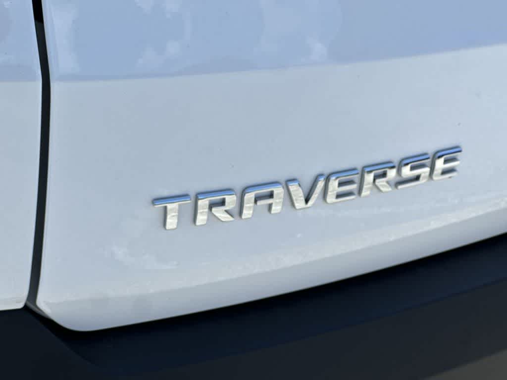 Thumbnail: 2023 Chevrolet Traverse - 11