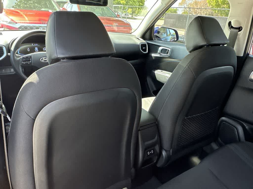 Thumbnail: 2024 Hyundai Venue - 23