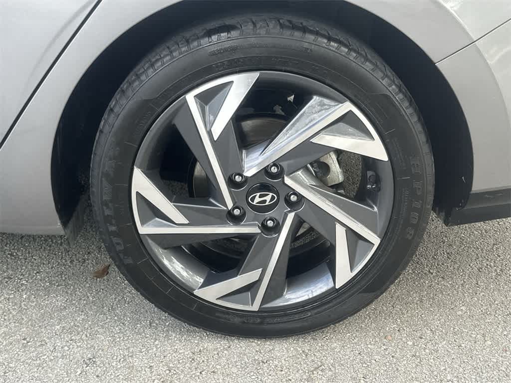 Thumbnail: 2024 Hyundai Elantra - 11