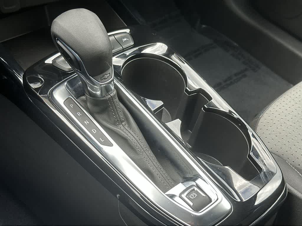 Thumbnail: 2025 Chevrolet Trax - 21