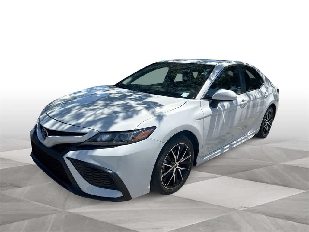 2024 Toyota Camry SE 4