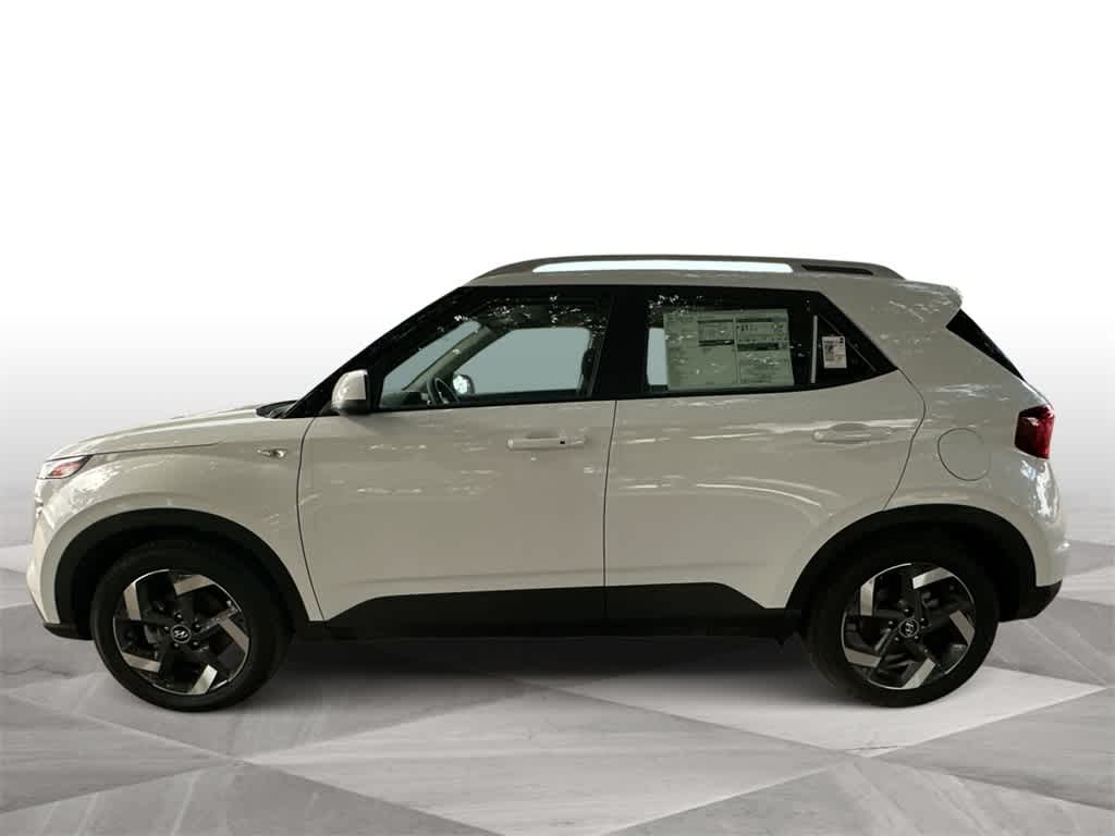 Thumbnail: 2025 Hyundai Venue - 5