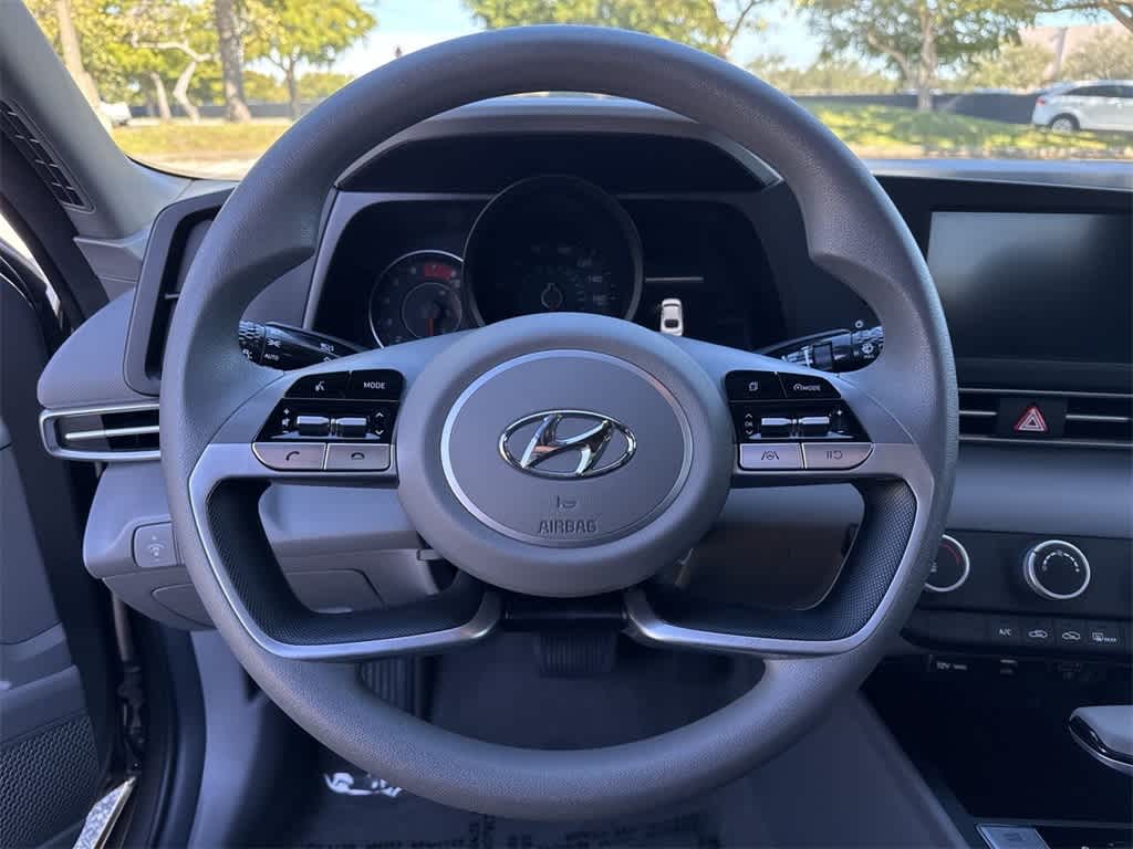 Thumbnail: 2023 Hyundai Elantra - 15