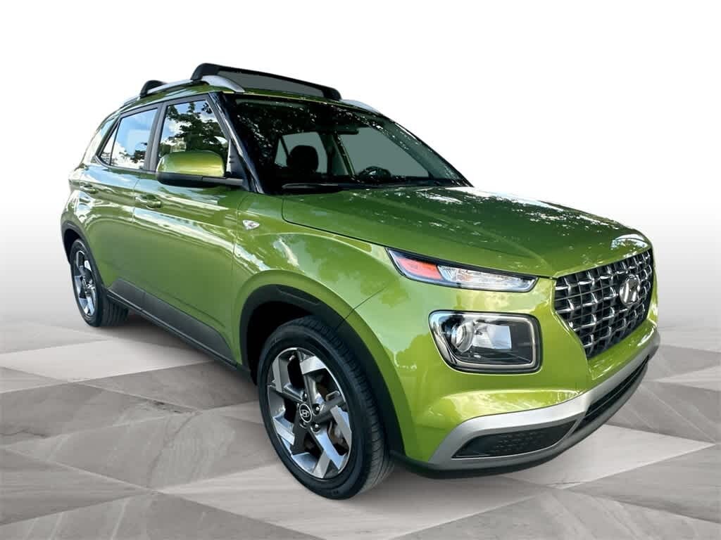 Used 2023 Hyundai Venue SEL SUV