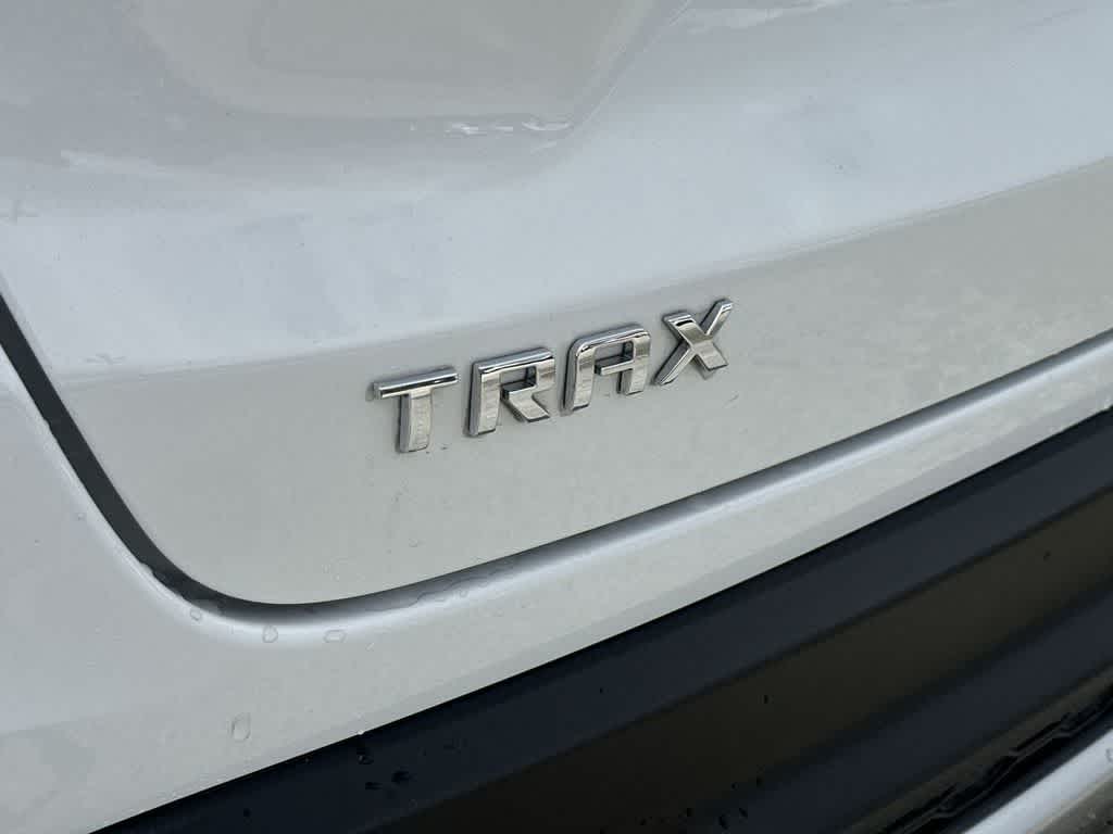 Thumbnail: 2024 Chevrolet Trax - 11