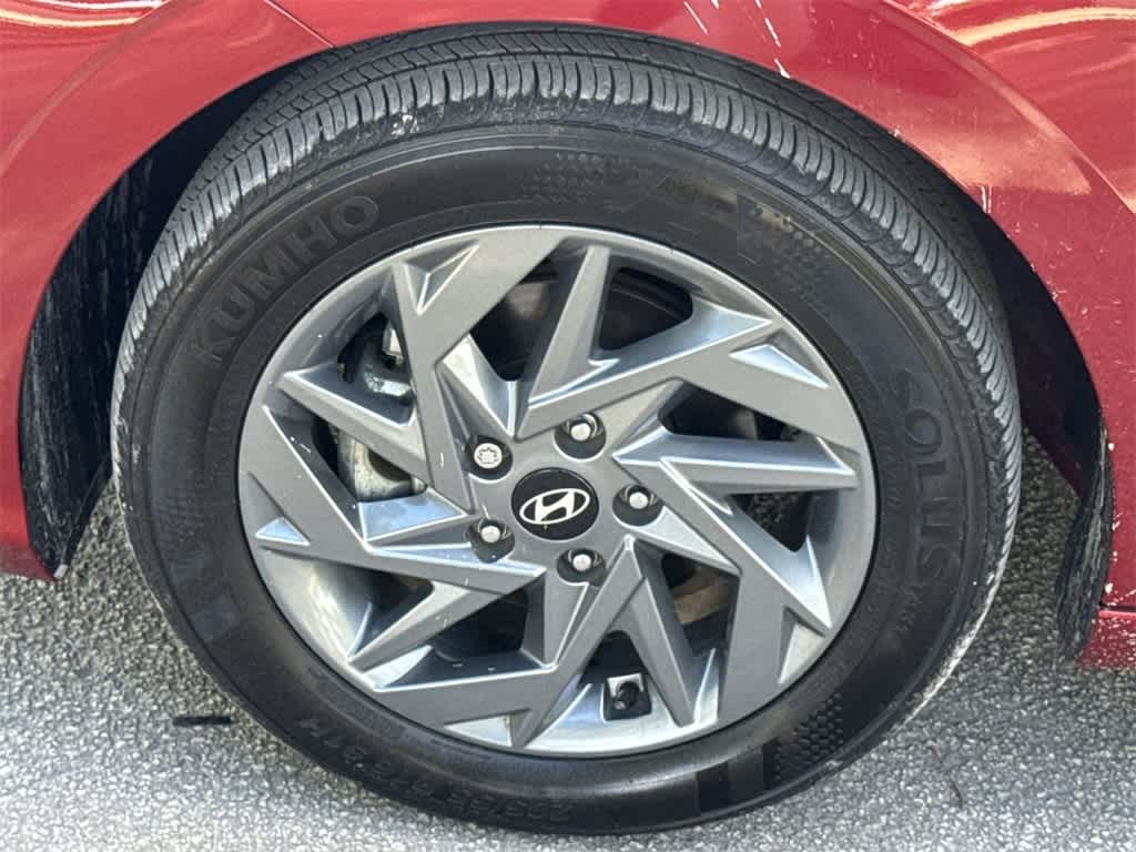 Thumbnail: 2024 Hyundai Elantra - 11