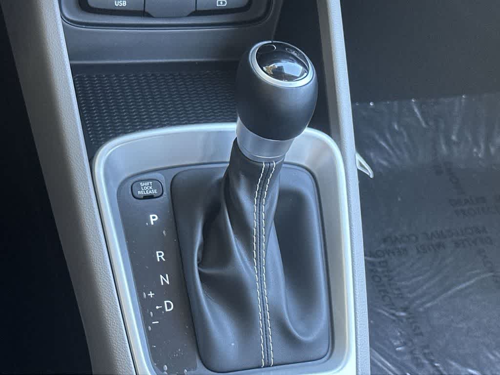 Thumbnail: 2025 Hyundai Venue - 21