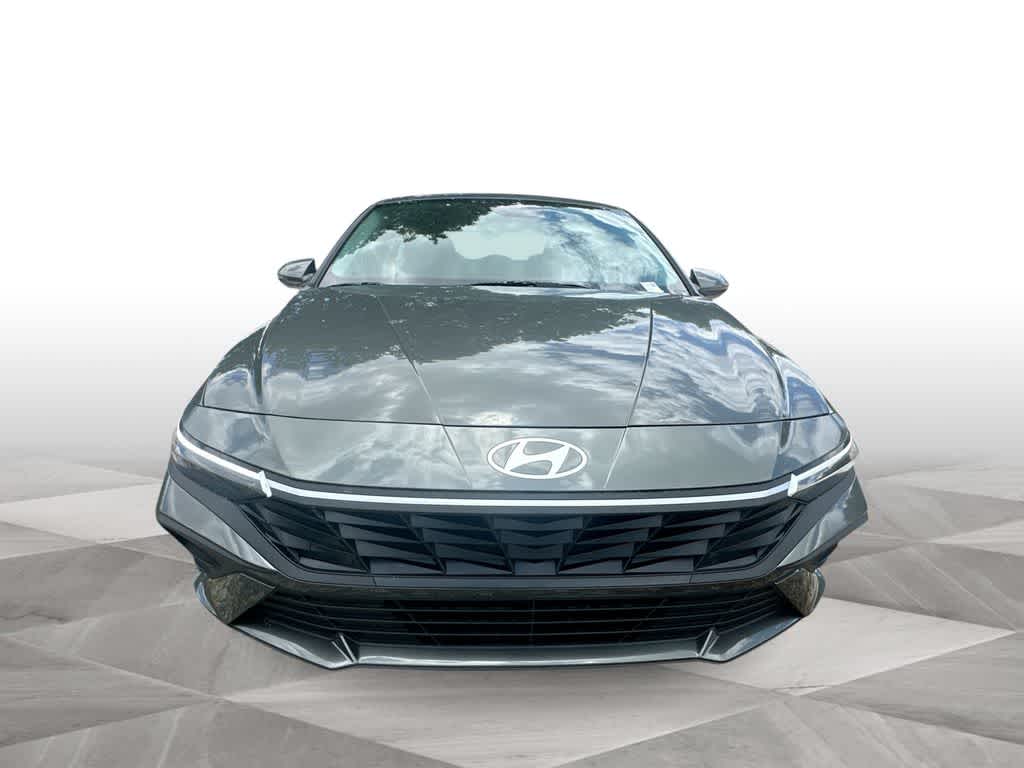 Thumbnail: 2026 Hyundai Elantra - 3