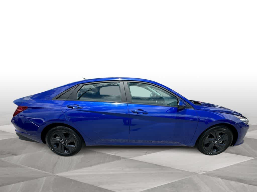 Thumbnail: 2023 Hyundai Elantra - 9
