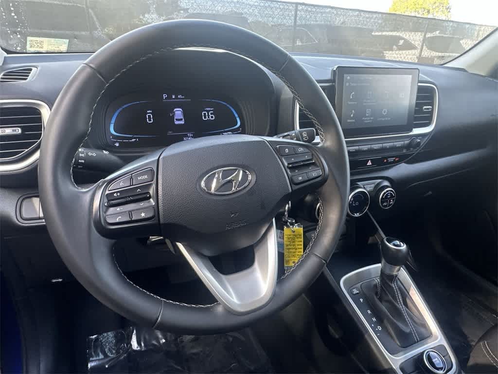 Thumbnail: 2023 Hyundai Venue - 13