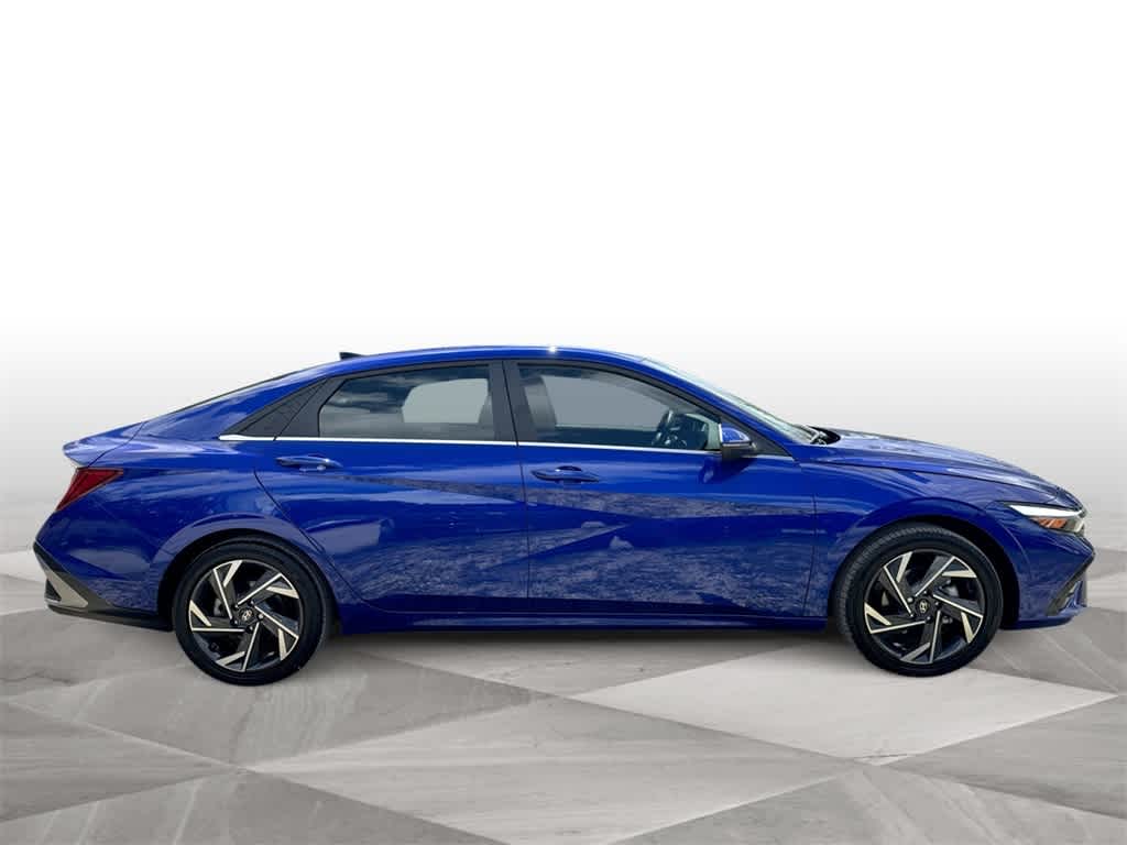 Thumbnail: 2024 Hyundai Elantra - 9