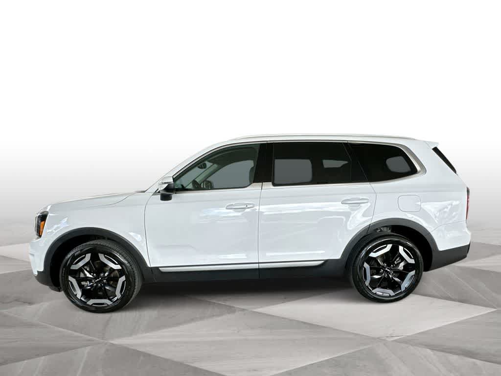 Thumbnail: 2023 Kia Telluride - 4