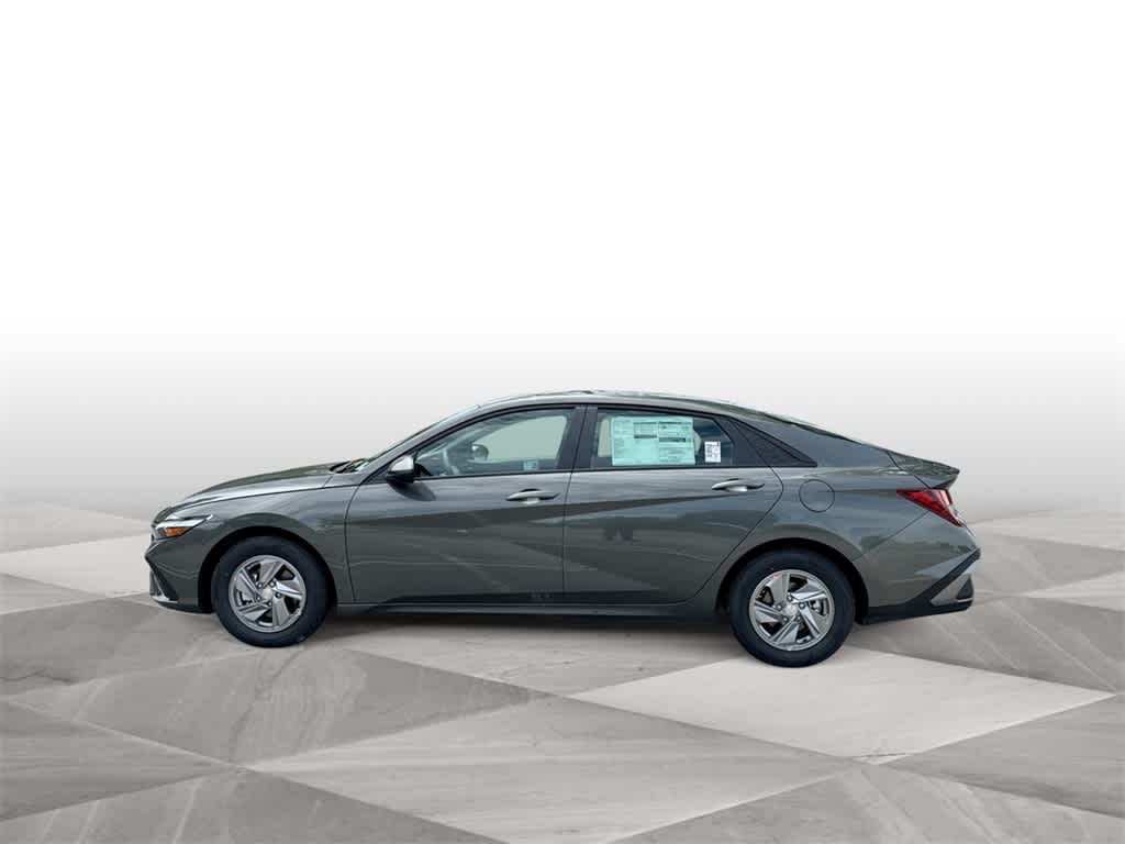 Thumbnail: 2025 Hyundai Elantra - 5