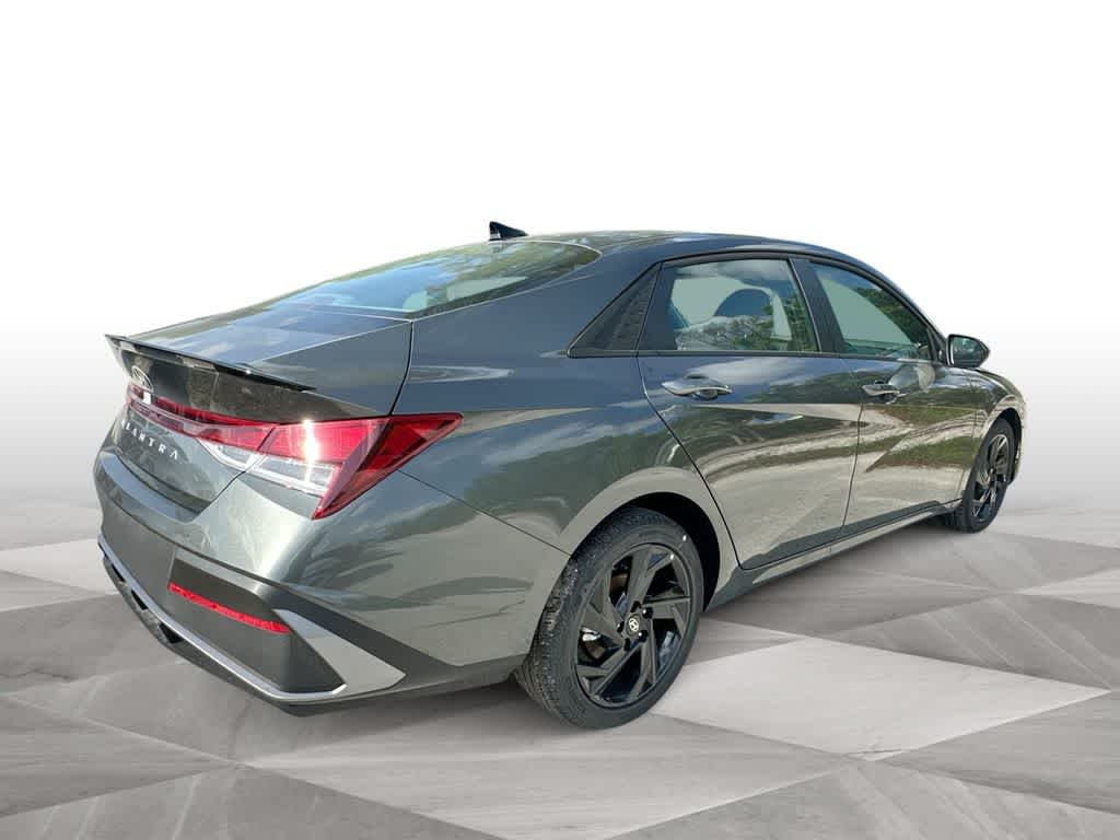 Thumbnail: 2026 Hyundai Elantra - 8