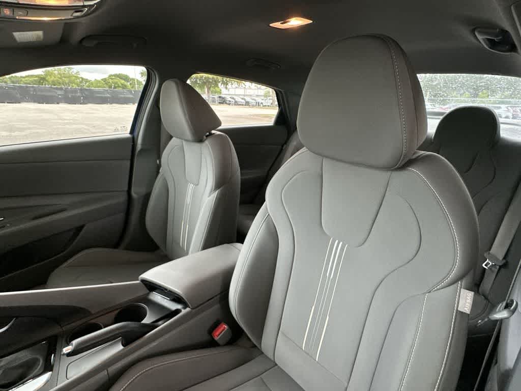 Thumbnail: 2024 Hyundai Elantra - 20
