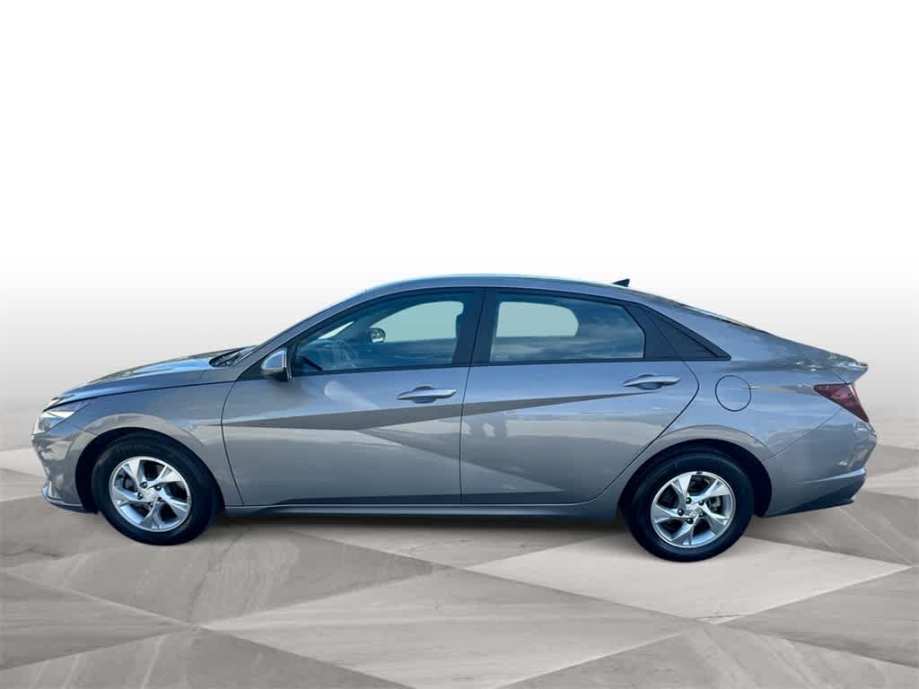 Thumbnail: 2023 Hyundai Elantra - 5