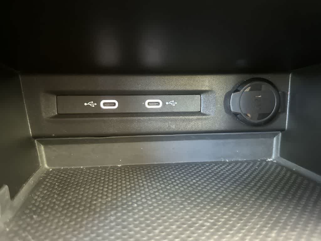 Thumbnail: 2024 Volkswagen Taos - 17