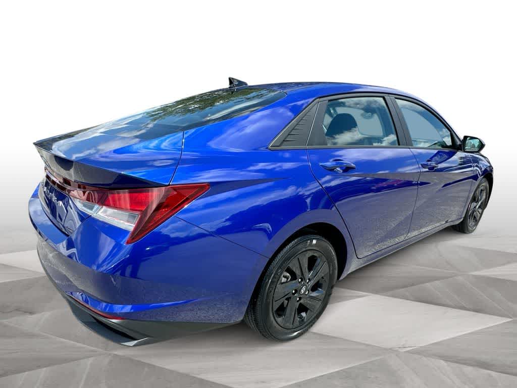 Thumbnail: 2023 Hyundai Elantra - 8