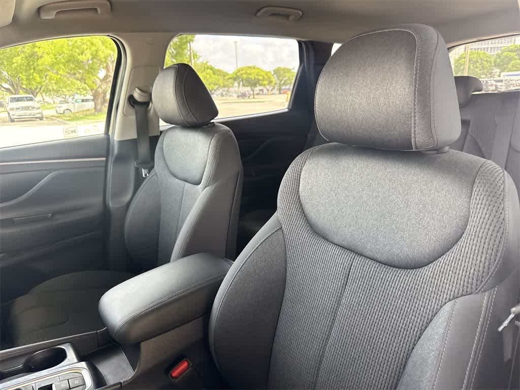 2020 Hyundai Santa Fe SE 13