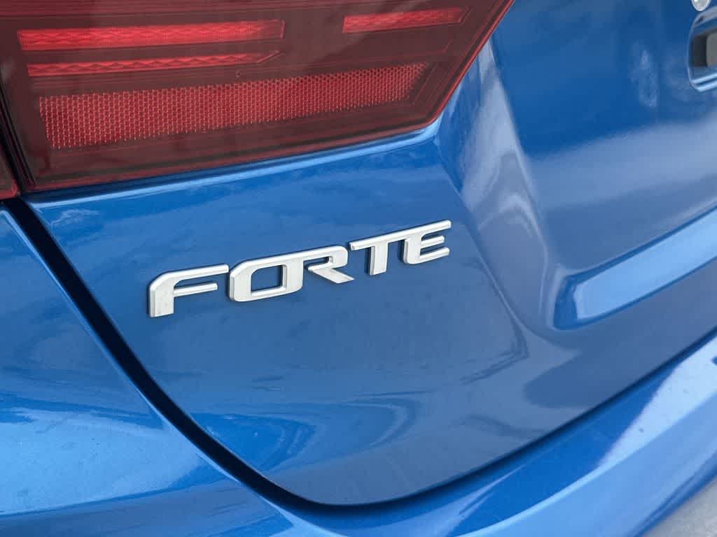 Thumbnail: 2023 Kia Forte - 10