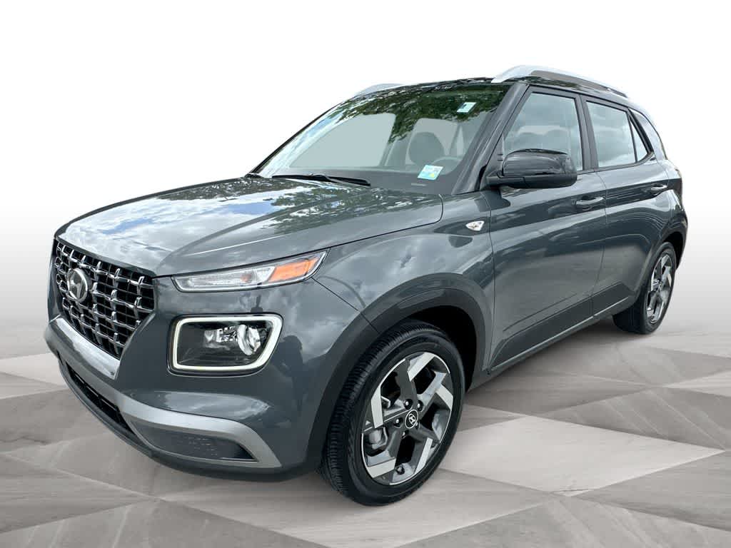 Thumbnail: 2023 Hyundai Venue - 4