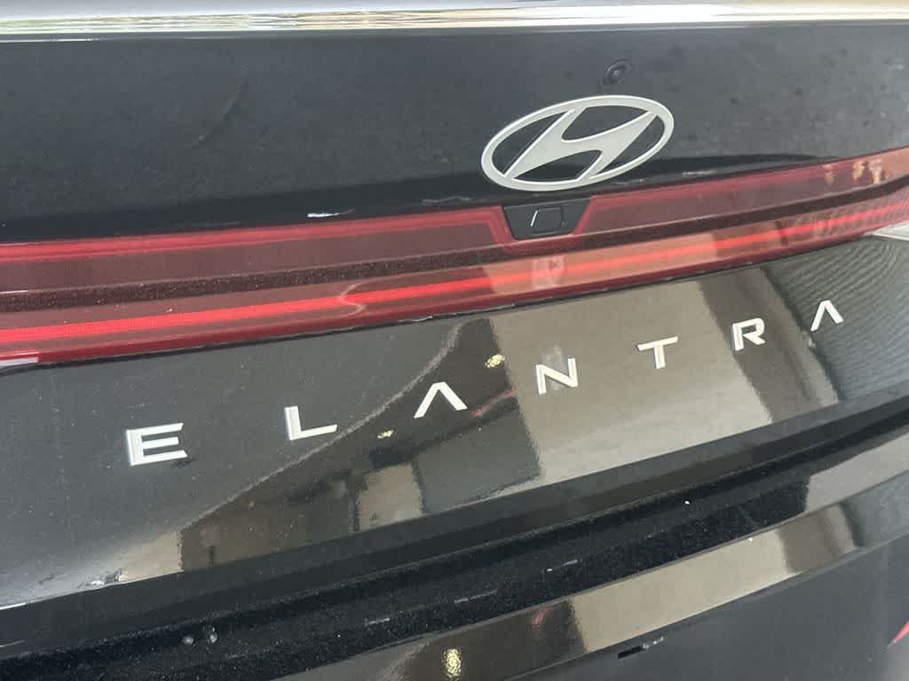 Thumbnail: 2024 Hyundai Elantra - 11