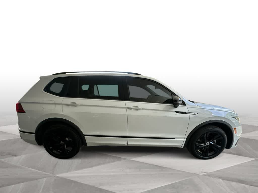 Thumbnail: 2024 Volkswagen Tiguan - 9