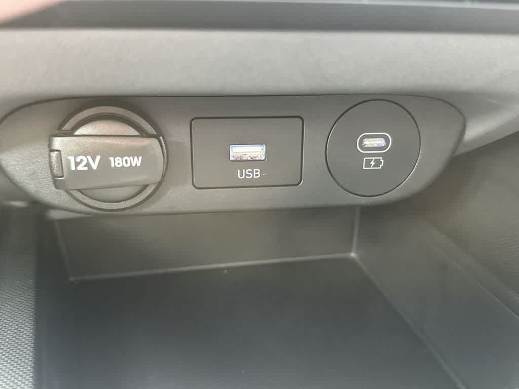 Thumbnail: 2024 Hyundai Elantra - 17