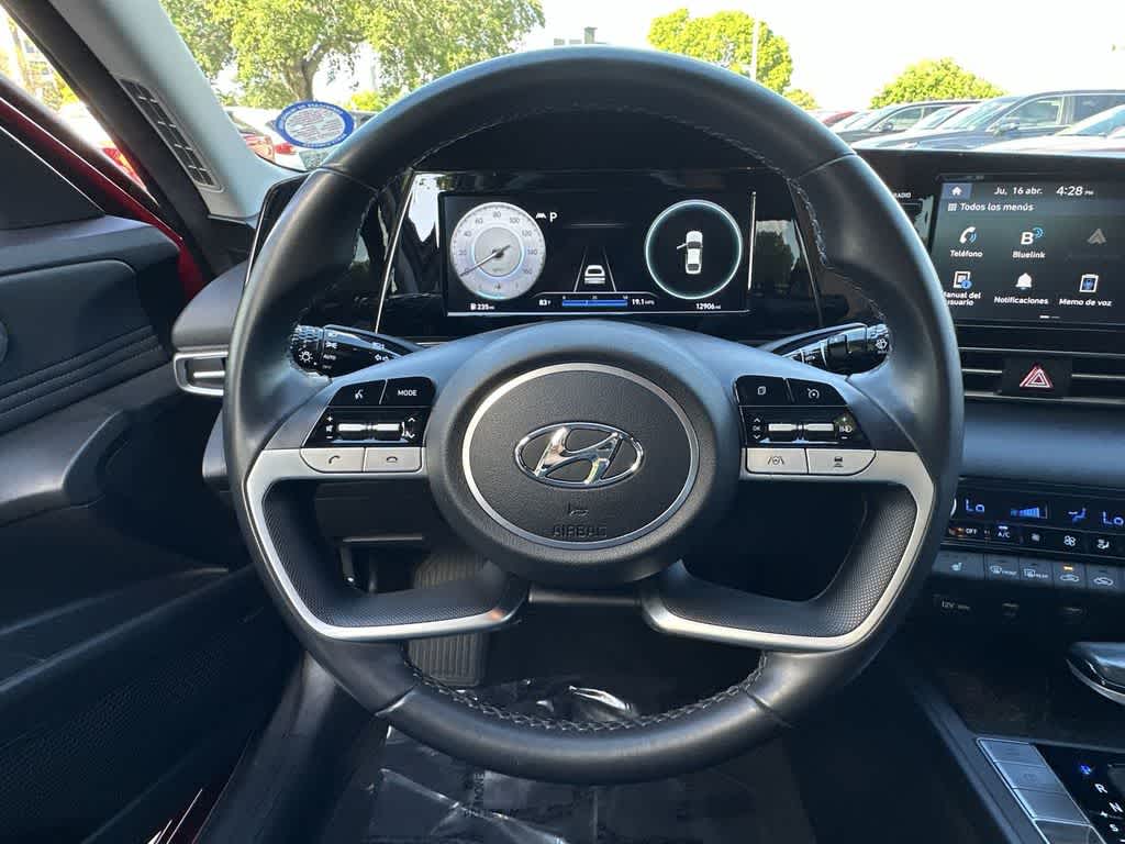 Thumbnail: 2022 Hyundai Elantra - 15