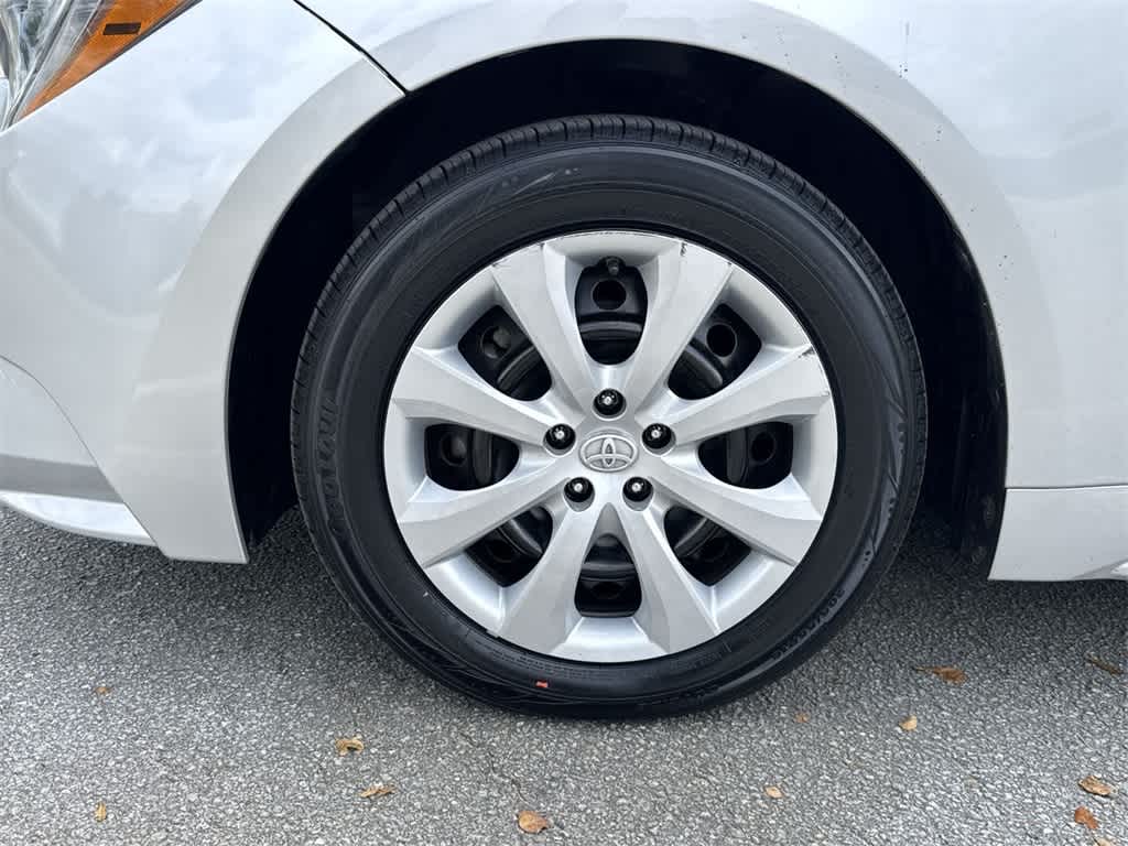 Thumbnail: 2022 Toyota Corolla - 10