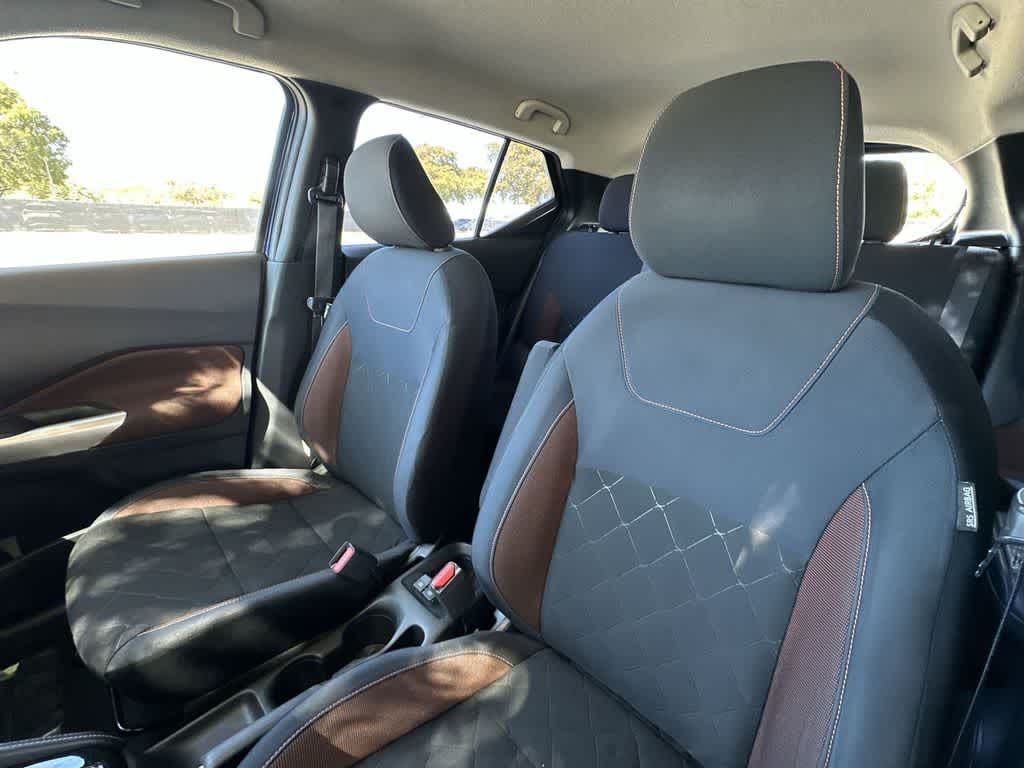 Thumbnail: 2018 Nissan Kicks - 14