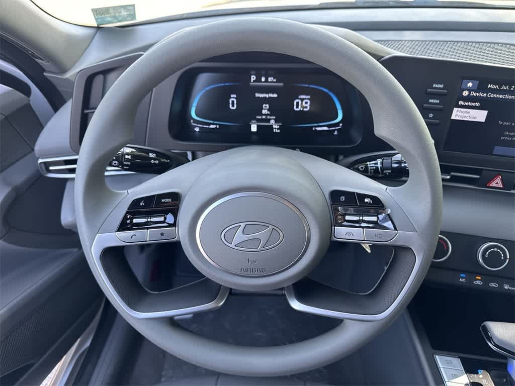 Thumbnail: 2025 Hyundai Elantra - 15