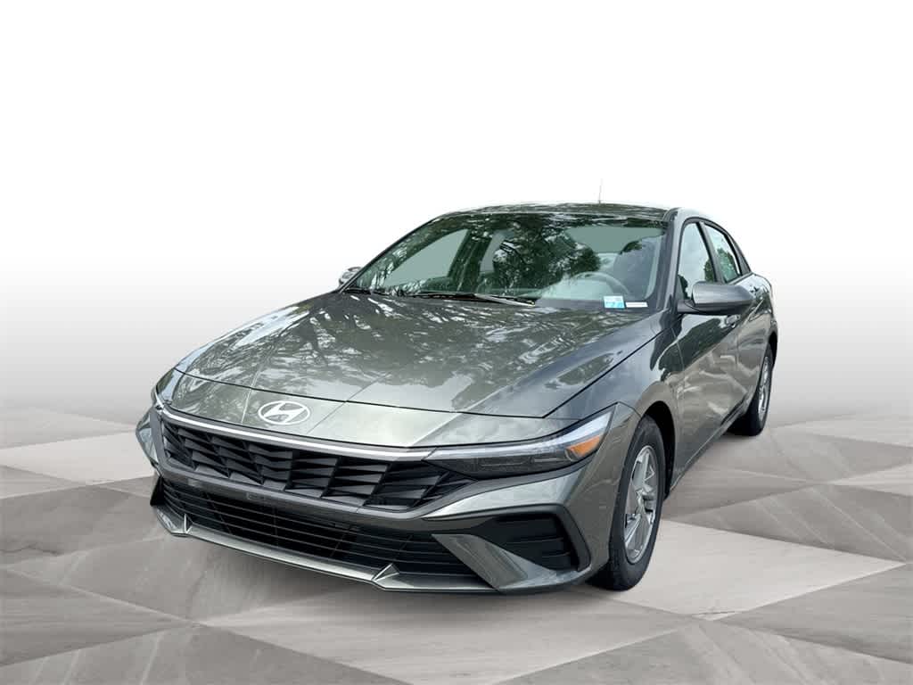 Thumbnail: 2025 Hyundai Elantra - 4