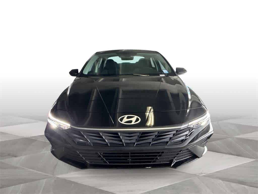 Thumbnail: 2026 Hyundai Elantra - 3