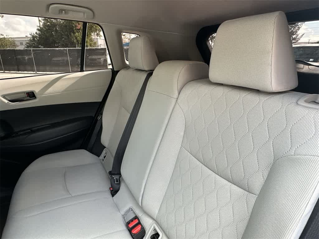 Thumbnail: 2022 Toyota Corolla Cross - 22