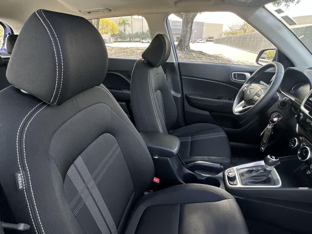 Thumbnail: 2023 Hyundai Venue - 27